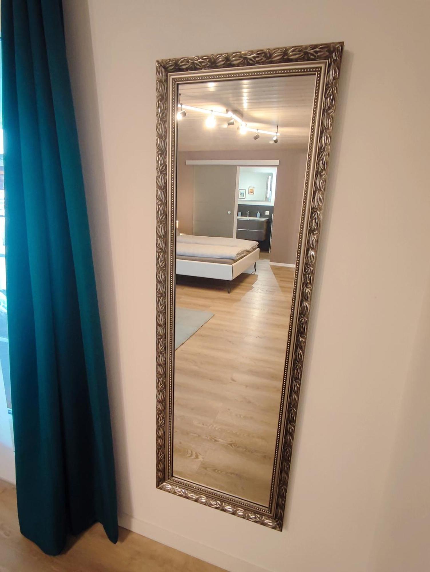 Kleine Auszeit - 2-Zimmer Ferienwohnung Spiez Εξωτερικό φωτογραφία